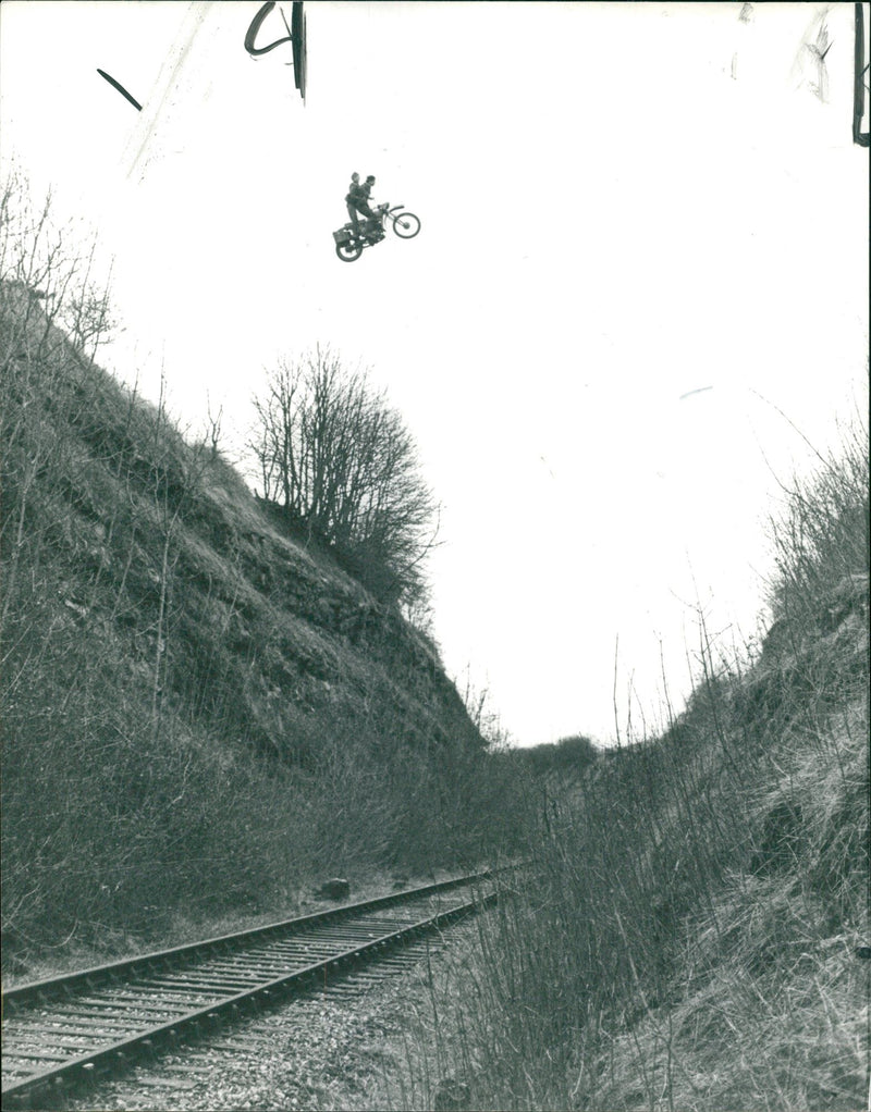 1978 EDDIE KIDD WAS YEAR WIDE CAM STUNT RIDER FROM FILM - Vintage Photograph