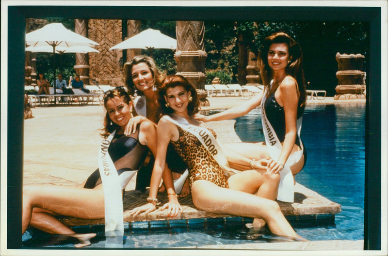 Miss World Contestants. - Vintage Photograph