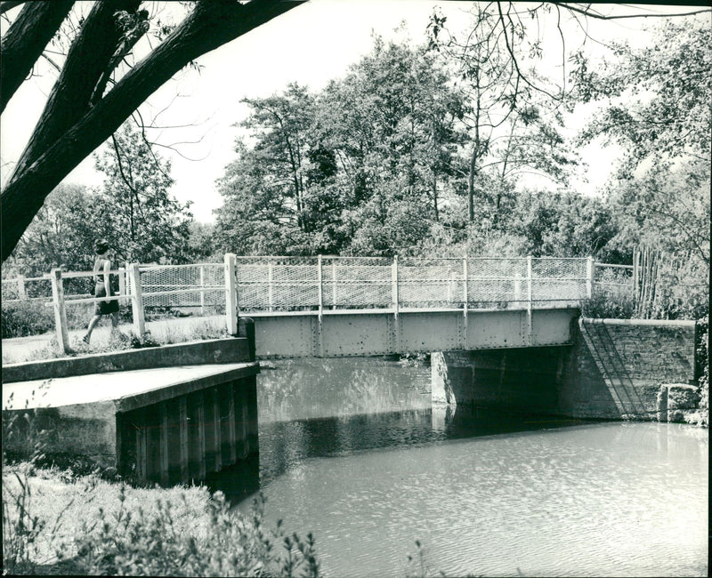The bridge at Swallowfield said to have been the proposed scene of the a previous murder plot, May 1967. - Vintage Photograph