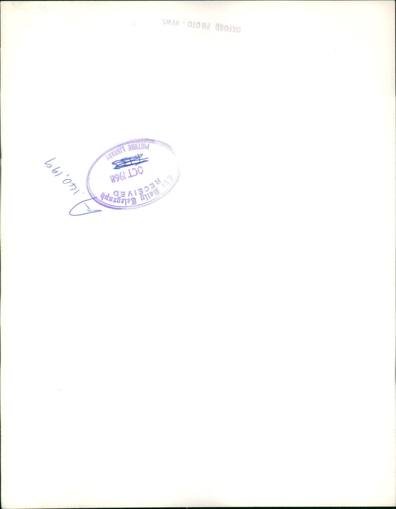 Janette Adams, Kim Newell's sister collects pro hanging signature from Mrs Joyce Chambers, Oct 1968. - Vintage Photograph