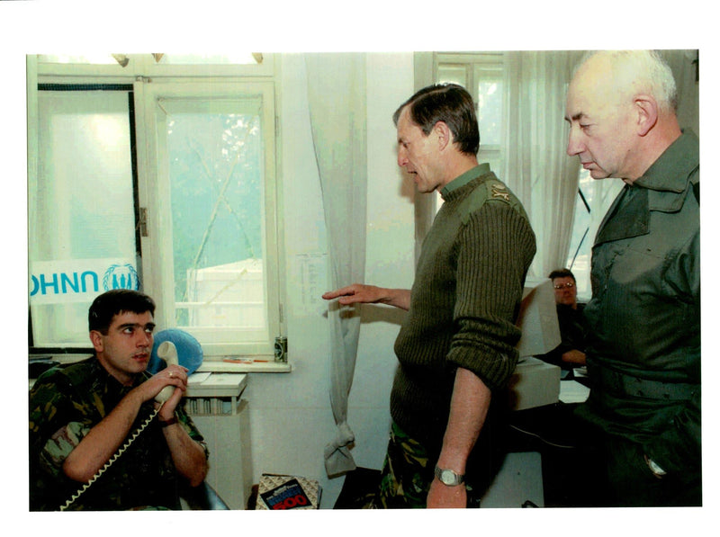 Lt. Gen. Sir. Michael Rose with Lt. Gen. Bertrand De Lapresle. - Vintage Photograph