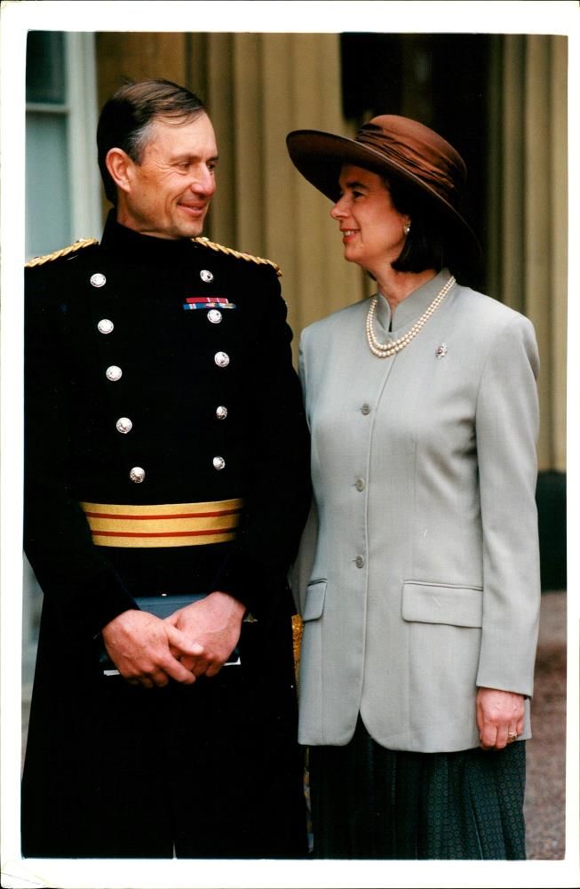 Lt. Gen. Sir. Michael Rose with Angela Rose. - Vintage Photograph