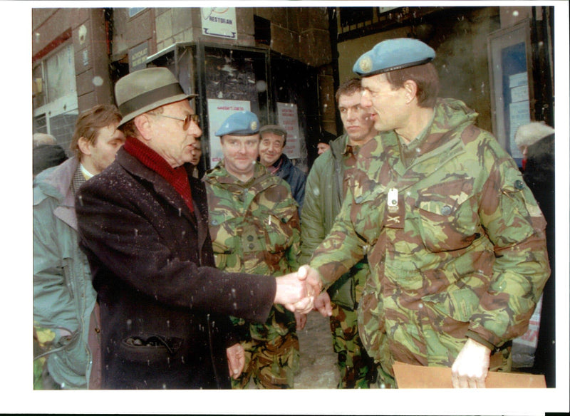 Lt. Gen. Sir. Michael Rose. - Vintage Photograph