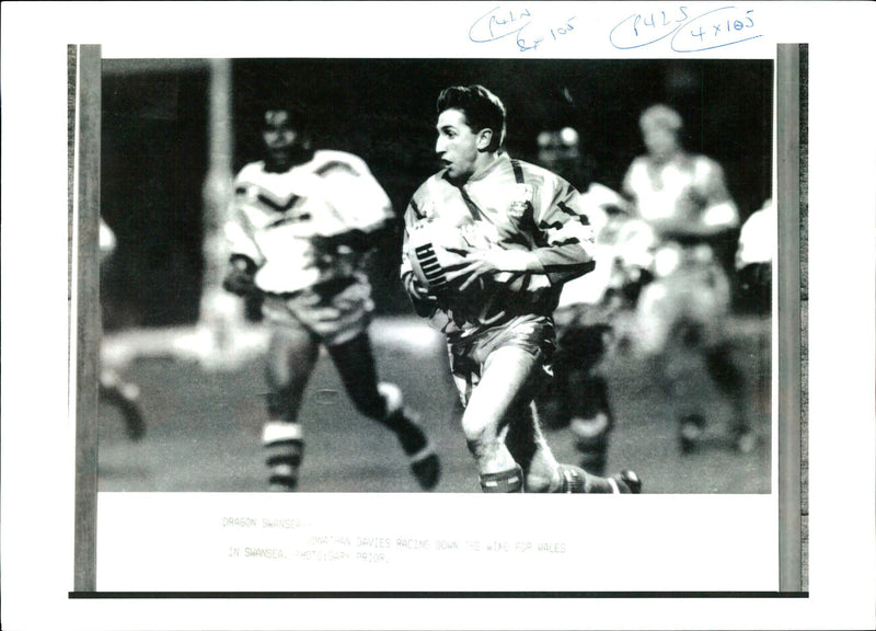 Jonathan Davies. - Vintage Photograph