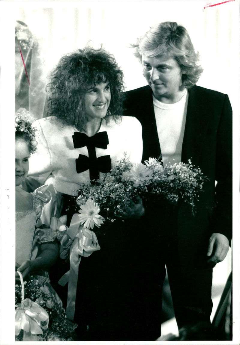 David and Elizabeth Emanuel. - Vintage Photograph