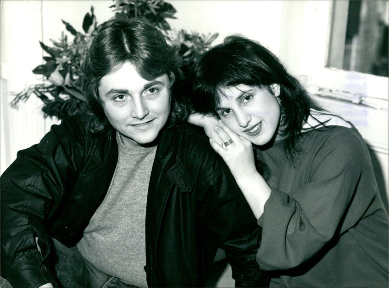 David and Elizabeth Emanuel. - Vintage Photograph