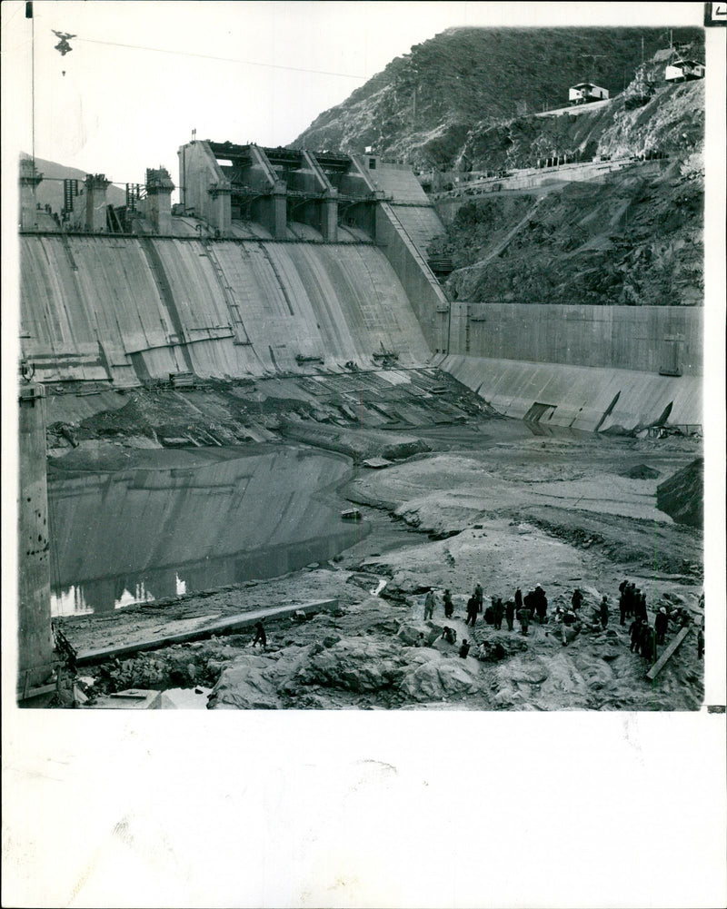 Harnessing the Kabul River. A view of the Warsak Dam. - Vintage Photograph