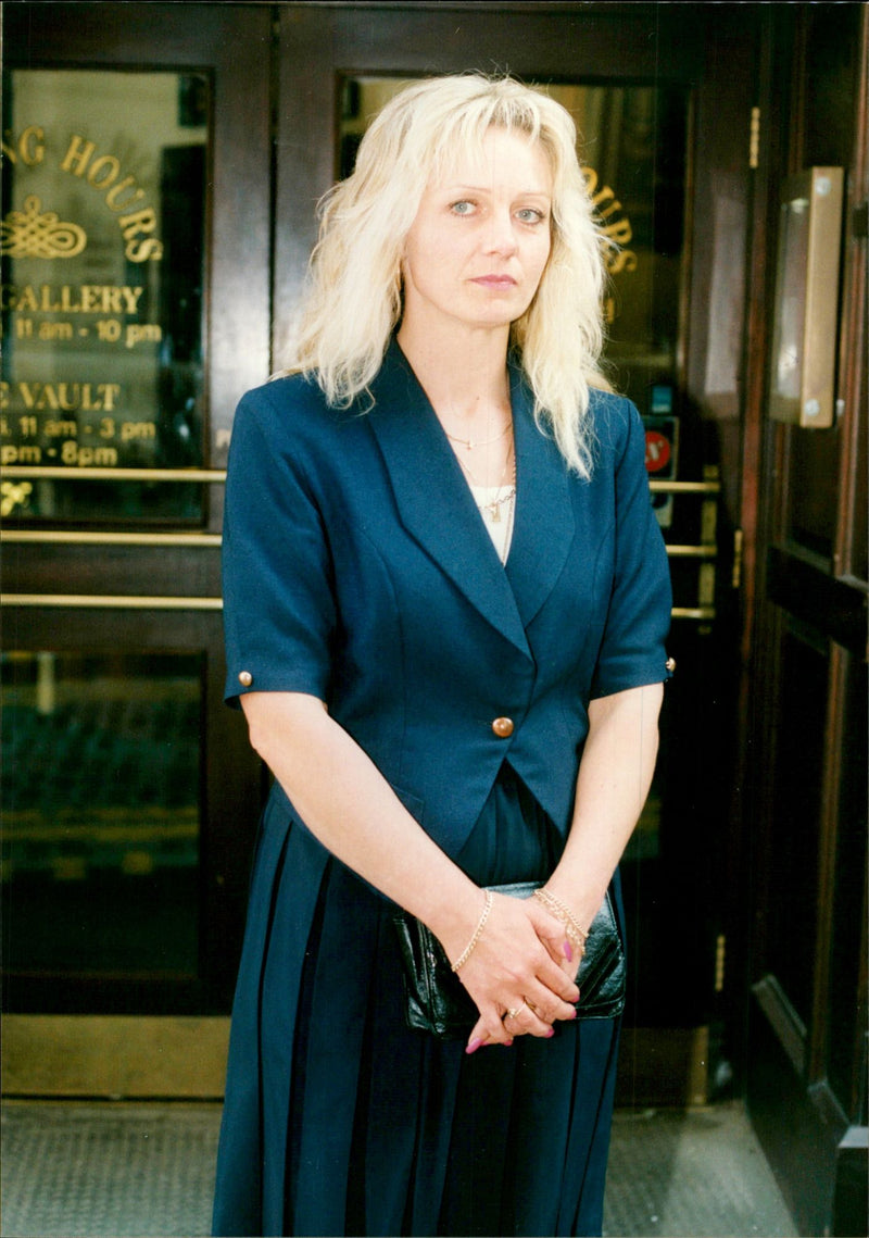 Murdered Stephen Davidson's widow Susan Kent - Vintage Photograph