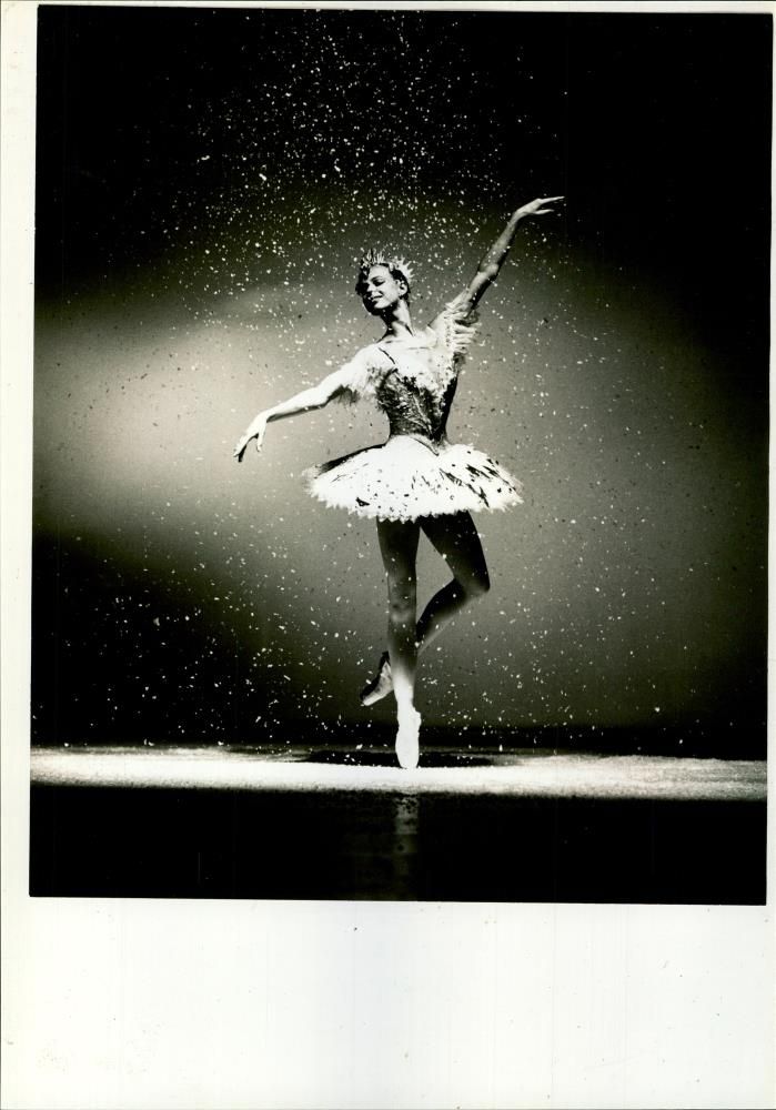 Agnes Oaks. - Vintage Photograph