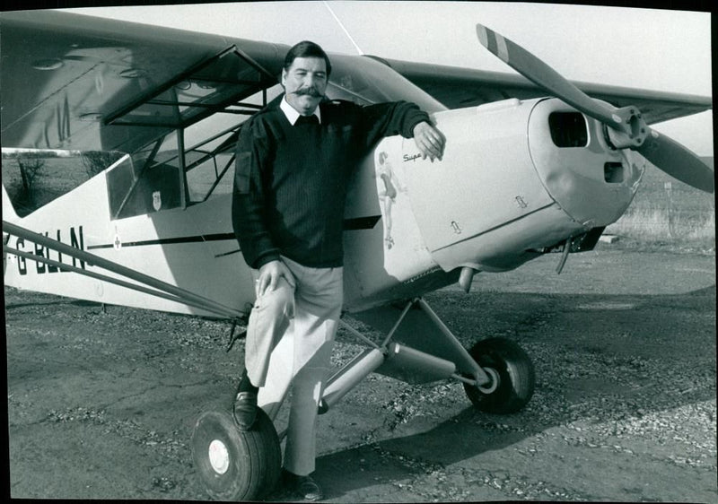 A Photo of Nigel Wright. - Vintage Photograph