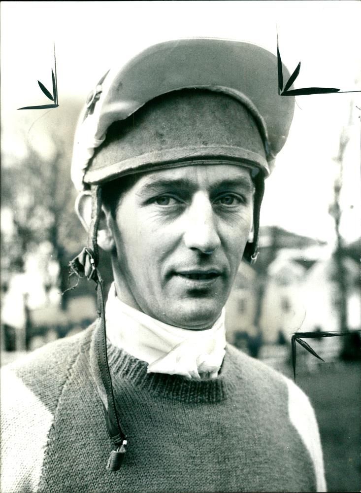 Graham Lee, Nationanl Hunt Jockey - Vintage Photograph