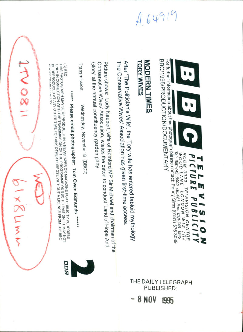 Lady Nuebert wife of Michael Neubert. - Vintage Photograph