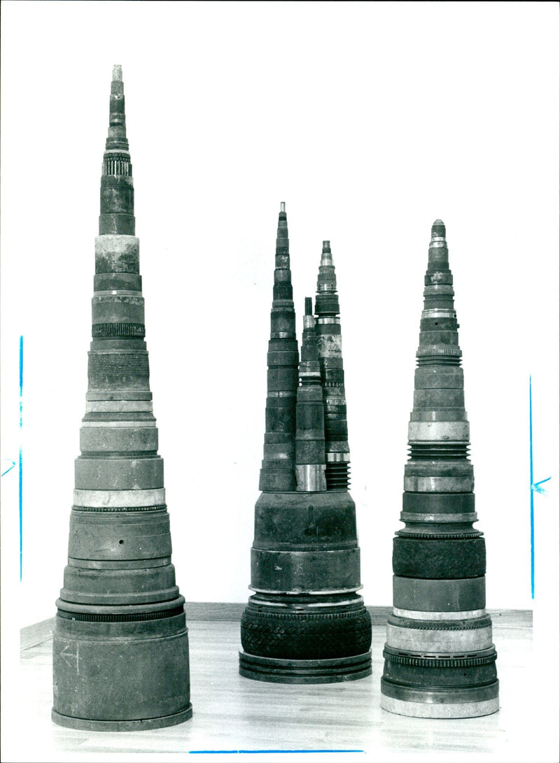 Tony Cragg, Gugli 1988 - Vintage Photograph