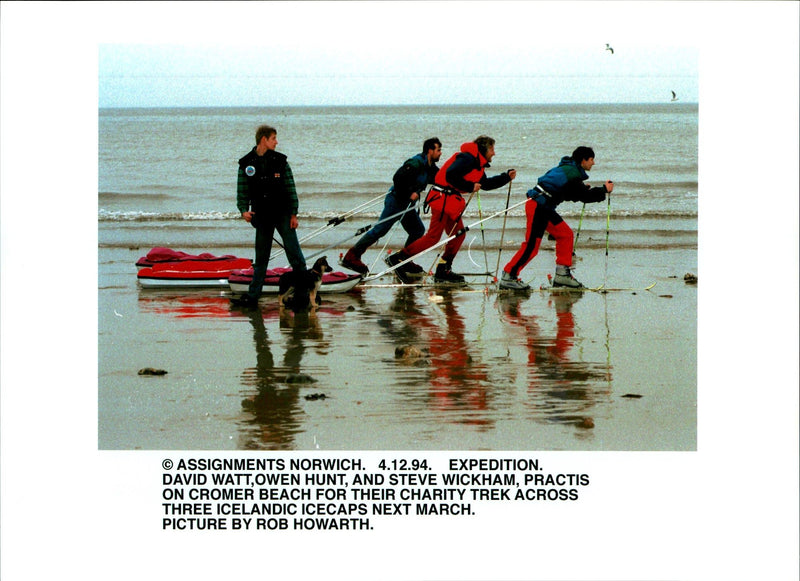 1994 THE CAST AND CREW WAL ROB HOWARTH STEVE WICKHAM EXPEDITION DAVID - Vintage Photograph