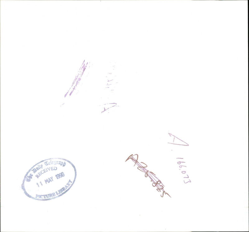 1990 MOSCOW PUTS BRAVE FIC OVER LITHUANIA INVISIBLES MURDERER TRAPPED - Vintage Photograph