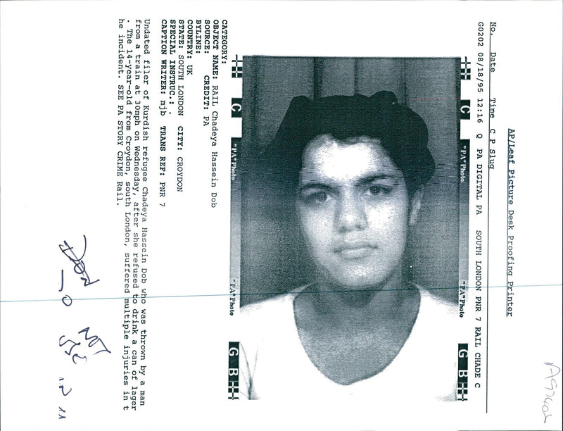 1995 KURDISH REFUGEE CHADEYA HASSEIN DOB WAS THROWN MAN FROM WRITER COUNTRY - Vintage Photograph