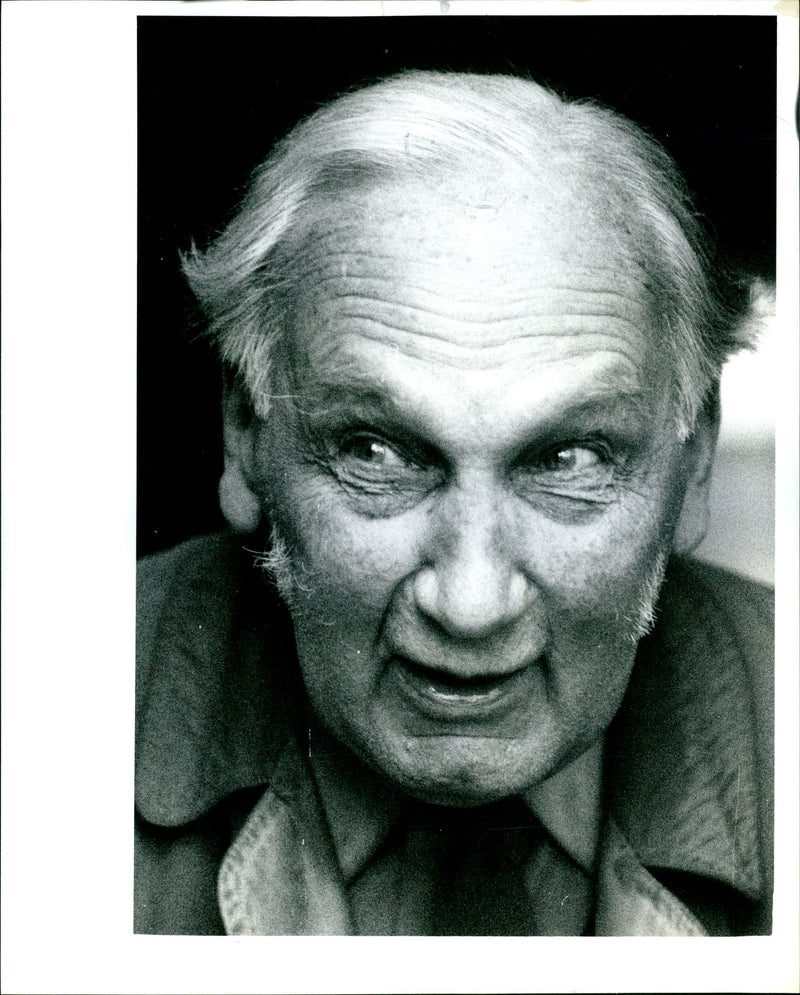 Les Pine - Vintage Photograph