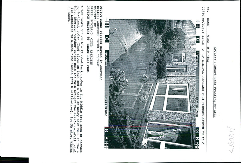 1995 INCH AND HALF HEAVY RAIN FELL THE BACH WRITER PRESS COUNTRY - Vintage Photograph