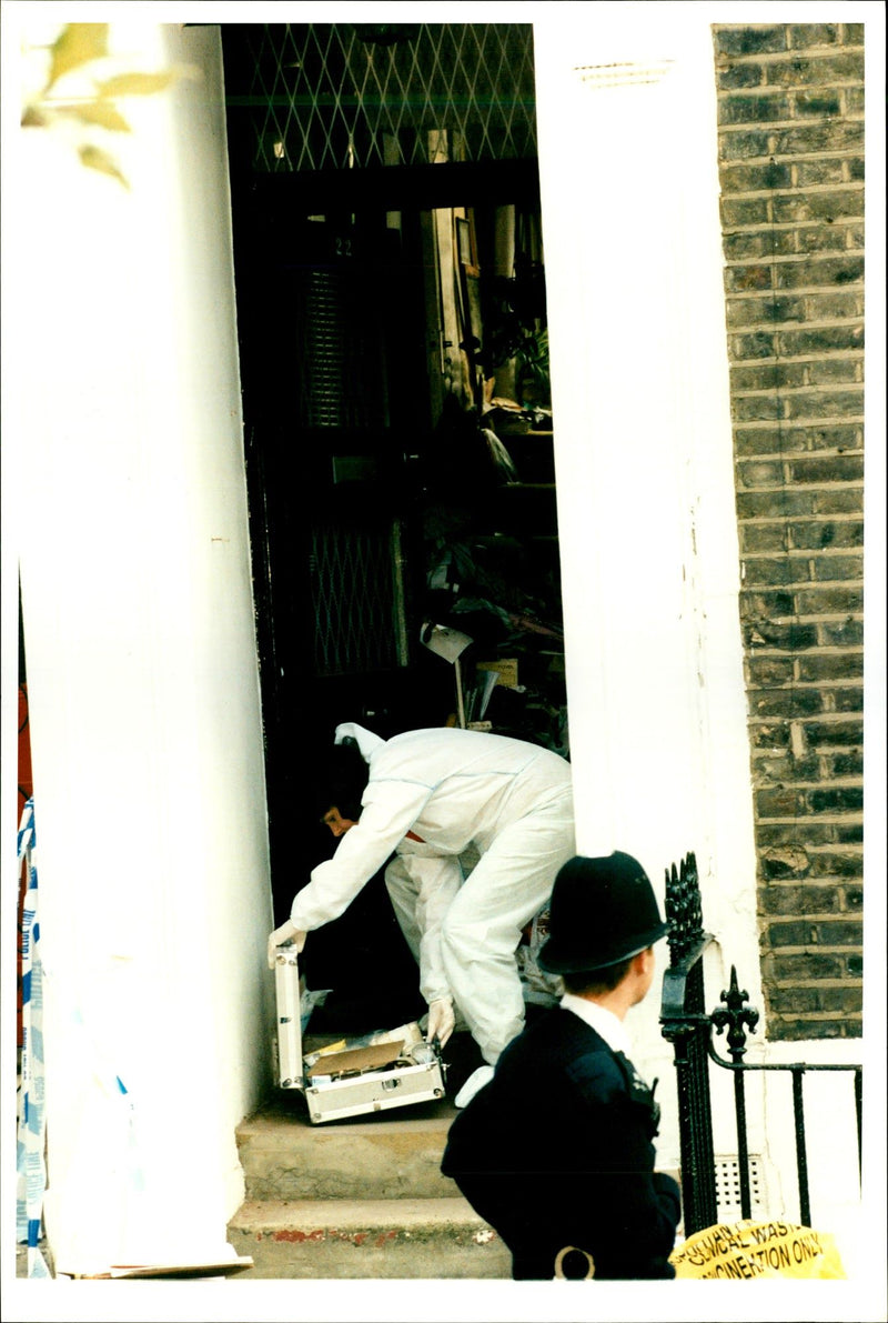 1995 DAGMAR TERRACE ISLINGTON WHERE FOUR PEOPLE WERE MURDERE EDDIE MULHOLLAND - Vintage Photograph