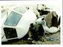 1994 KLM CITY HOPPER AIRCRA CRASHED OUTSIDE SCHIPHOL AIRP TITLE WRITER COUNTRY - Vintage Photograph