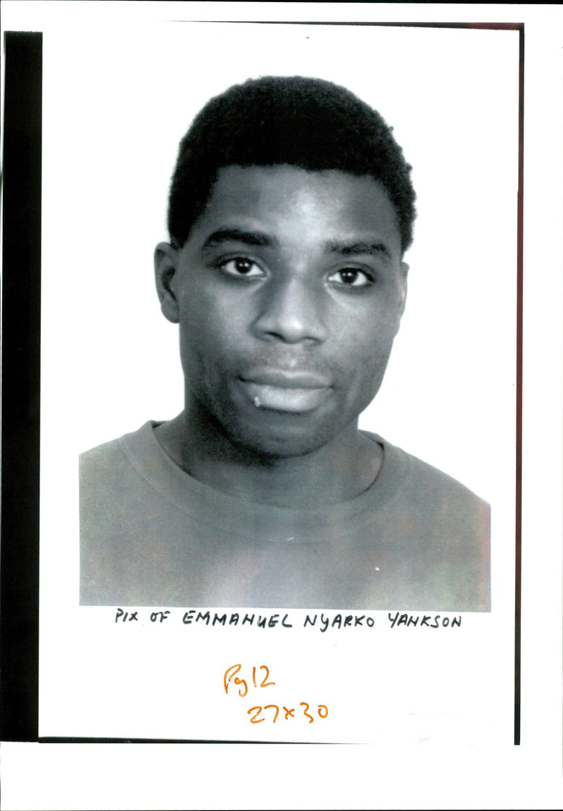 1994 EMMANUEL NYARKO YANKSON THI TURNED WHO WITH CAME THE PRISON PUBLISHED - Vintage Photograph