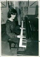 CLARE JAKOB WILL THE FIRST BLIND STUDENT KINGS ROYAL MUSIC NATIONAL - Vintage Photograph