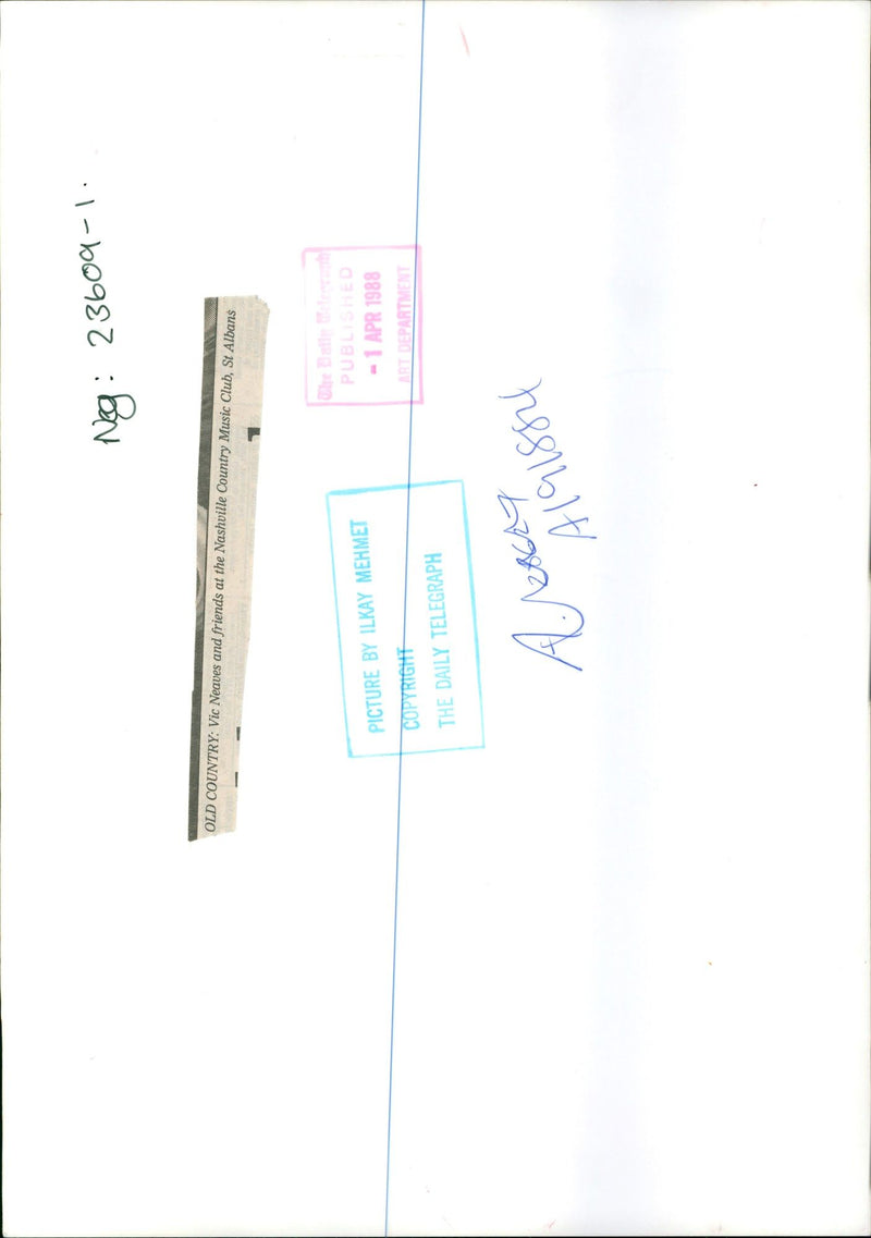 1988 VIC NEAVES AND FRIENDS THE NASHVILLE COUNTRY MUSIC CLUB ILKAY MEHMET - Vintage Photograph