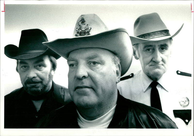 1988 VIC NEAVES AND FRIENDS THE NASHVILLE COUNTRY MUSIC CLUB ILKAY MEHMET - Vintage Photograph