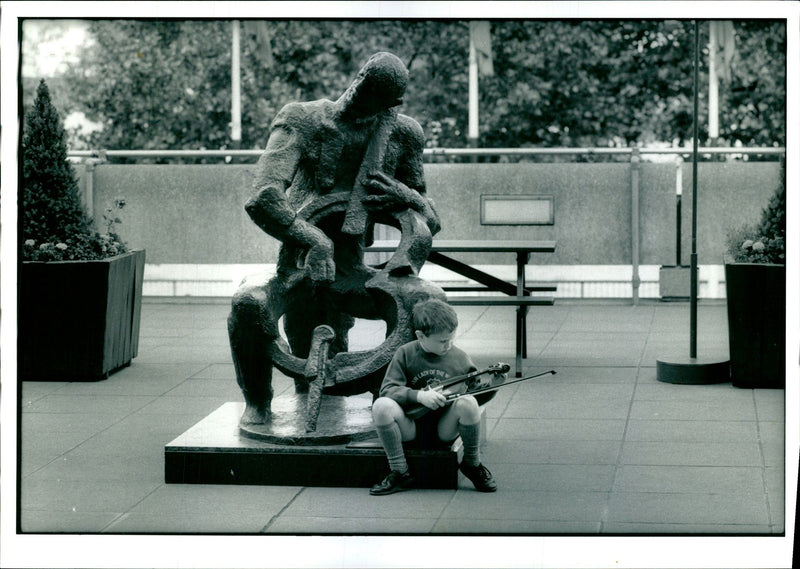 1990 YOUNG MUSICIANS FROM ALL OVER BRITIAN WILL TAKE PART THE TONY PRIME - Vintage Photograph