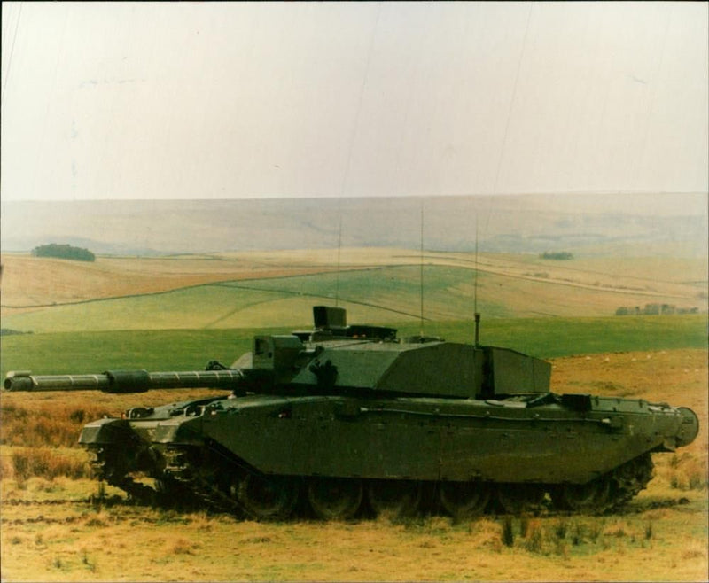 'Challenger 2', British main battle tank designed by Vickers - Vintage Photograph