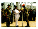 1995 TROOPS CAPTURED JAFFNA AFTER GRUELING DAY OFFENSIVE WRITER COUNTRY ARMY - Vintage Photograph