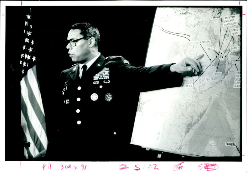 Lt. Gen Colin Powell - Vintage Photograph