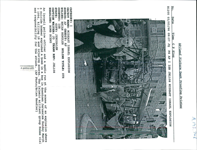 1996 SUICIDE BOMBER EXPLODE BRIAN HENDLER POLICE WRITER OFFICER COUNTRY TITLE - Vintage Photograph
