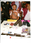 1996 YODCHAT SUAPOO CHARGED WITH THE MURDER BRITI POLICE WRITER TITLE PRESS - Vintage Photograph