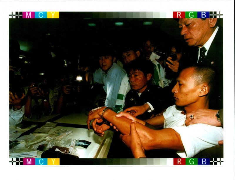 1996 THE MONK CHARGED WITH MURDER BRITISH OURIST JOHANNE PRESS BRITAIN - Vintage Photograph