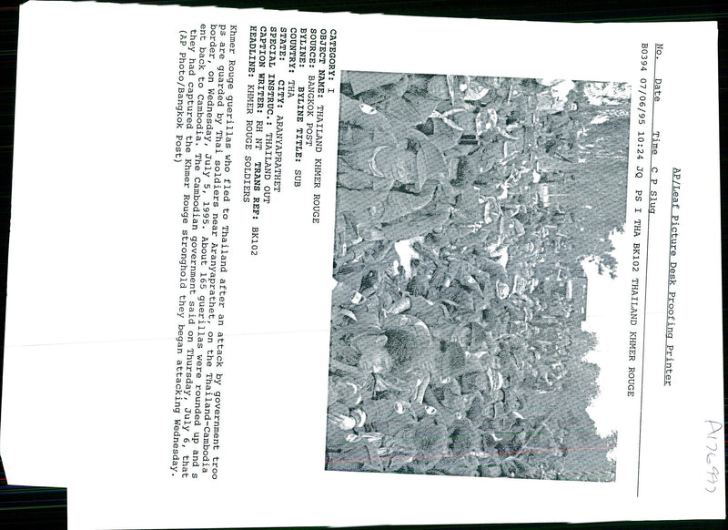 1995 ABOUT GUERILLAS WERE ROUNDED AND ENT BACK BACH TITLE WRITER COUNTRY - Vintage Photograph