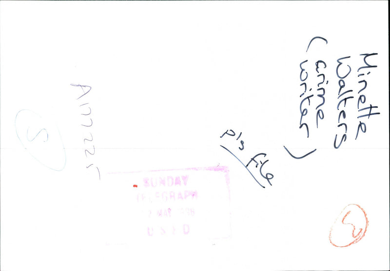 MINETTE WALTERS WRITER CRIME FILE RVIR PHC RUMINIC III VINN - Vintage Photograph