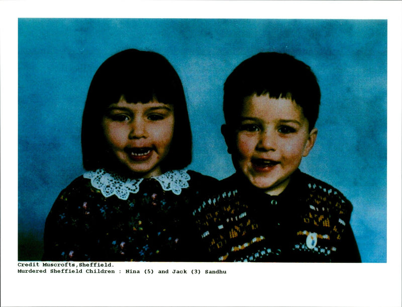 MURDERED SHEFFIELD CHILDREN NINA AND JACK SANDHUA CREDIT MUSCROFTS SHEFFIE - Vintage Photograph
