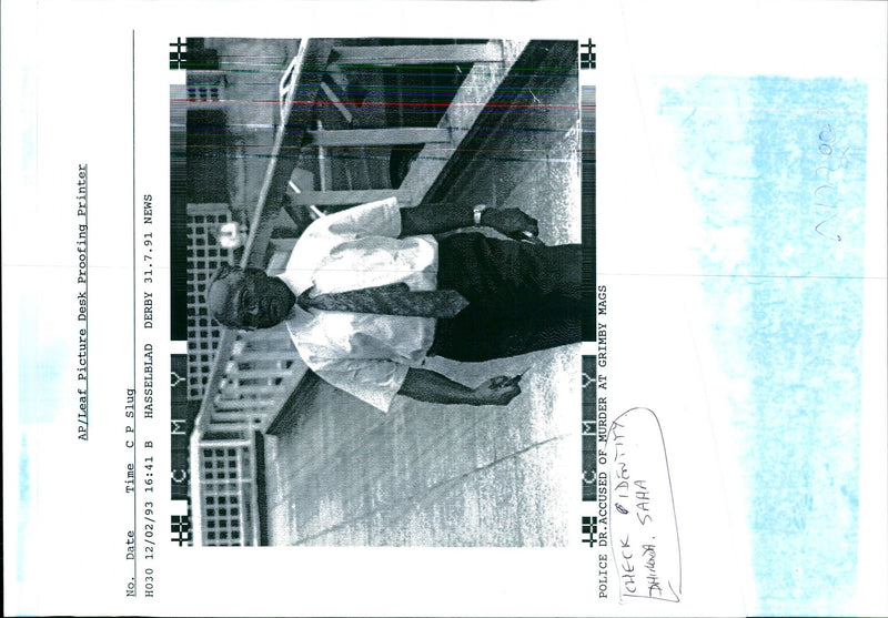 1991 HASSELBLAD DERBY NEWS POLICE ACCUSED MURDER GRIMBY MAGS CHECK IDEN - Vintage Photograph