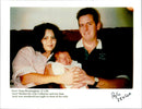 1994 TERRY MAIDEN WAS MURDERED LAST NIGHT FRONT HIS WIFE CATHERIN PUBLISHED - Vintage Photograph