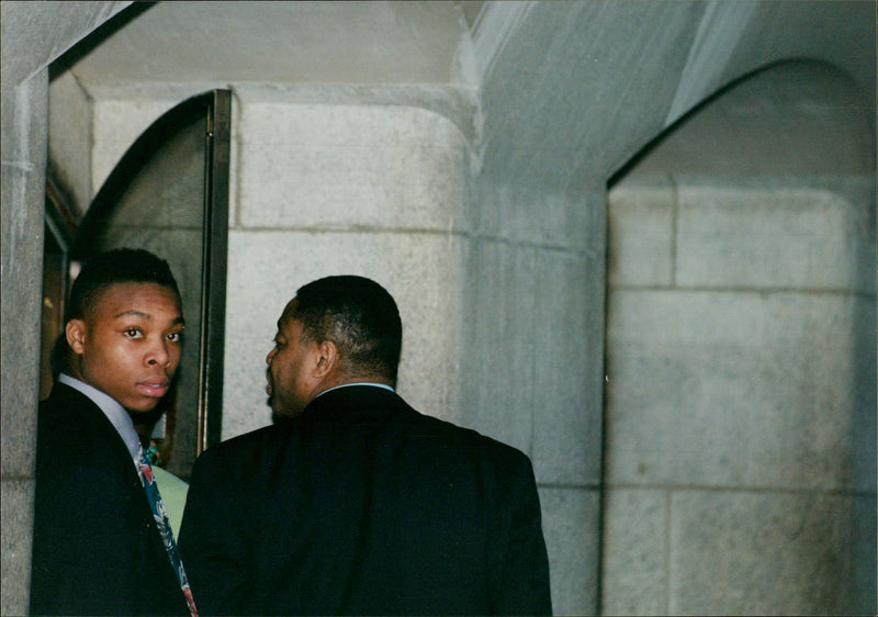 KEVIN DENNIS YRS OLD ARSENAL FOOTBALL PLAYER ACCUSED MURDER BAILEY - Vintage Photograph