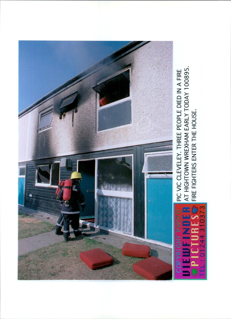 THREE PEOPLE DIED FIRE HOUSE HIGHTOWN WREXHAM EARLY TODAY - Vintage Photograph