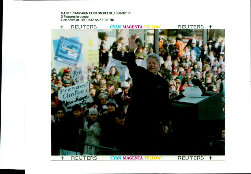 1996 PRESIDENT CLINTON VISITED HAMPSHIRE NEW DAY MIKE THEILER USA WRITER - Vintage Photograph