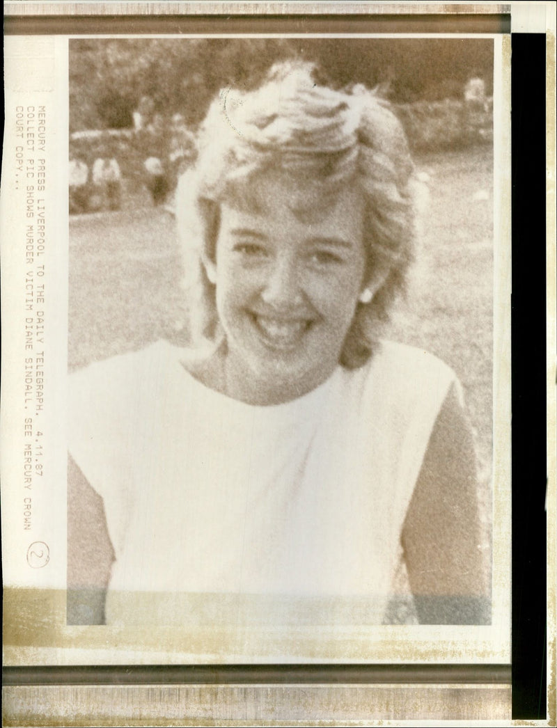 1987 MURDERER DIANE SINDALL WAS FOUND DEAD HER APARTMENT SHE BELIE PRESS - Vintage Photograph
