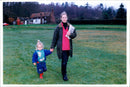 1993 MICHAEL STROUD HAS CONTINUED HIS WALK WITH SIR PAUL ARMIGER DAUGHTER - Vintage Photograph