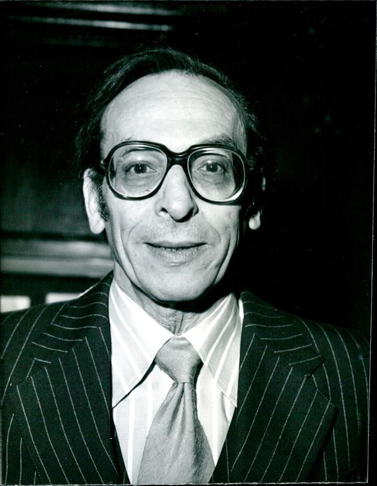 Emanuel Litvinoff - Vintage Photograph