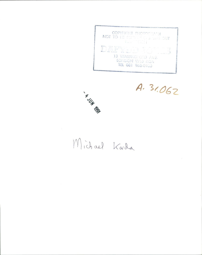 1991 COPYTICUT TUOTO NOT VALLIR LONDON TEL JUN MICHAEL MUSIC - Vintage Photograph