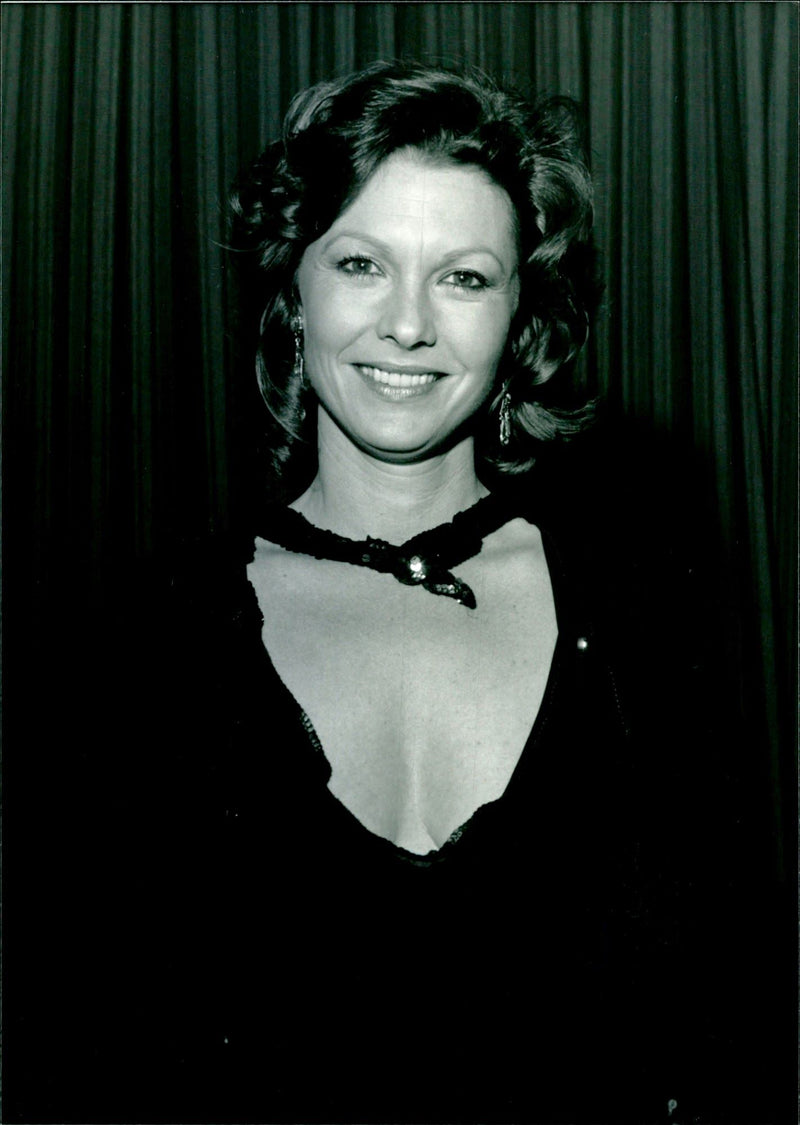 Pamela Salem. - Vintage Photograph