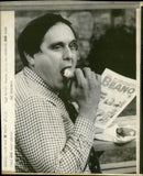 SINGERSONGWRITER SIND BEANO FAN CHOCOLATE AND BAKI ALAIN LOCKYER - Vintage Photograph