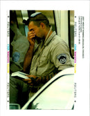 1995 JERO MIDEAST BOMBING JERUSALEM MATI STEIN POLICE AMERICAN CAR WRITER - Vintage Photograph